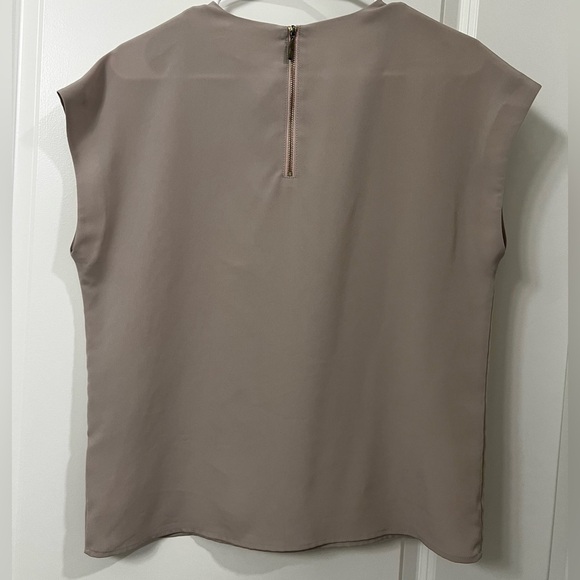 EXPRESS SLEEVELESS TOP WOMENS XS TEE TANK T SHIRT Beige (0215) - Picture 4 of 7